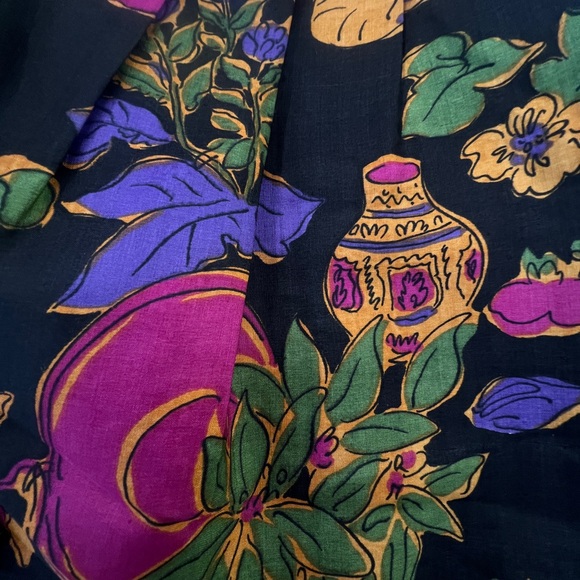 Yves Saint Laurent Vintage Floral Vase Print Silk Top and Skirt Set - Picture 6 of 6